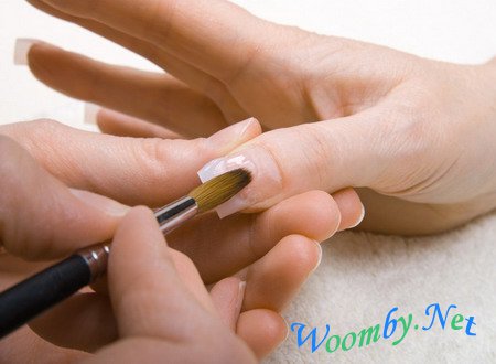 Процедура наращивания ногтей